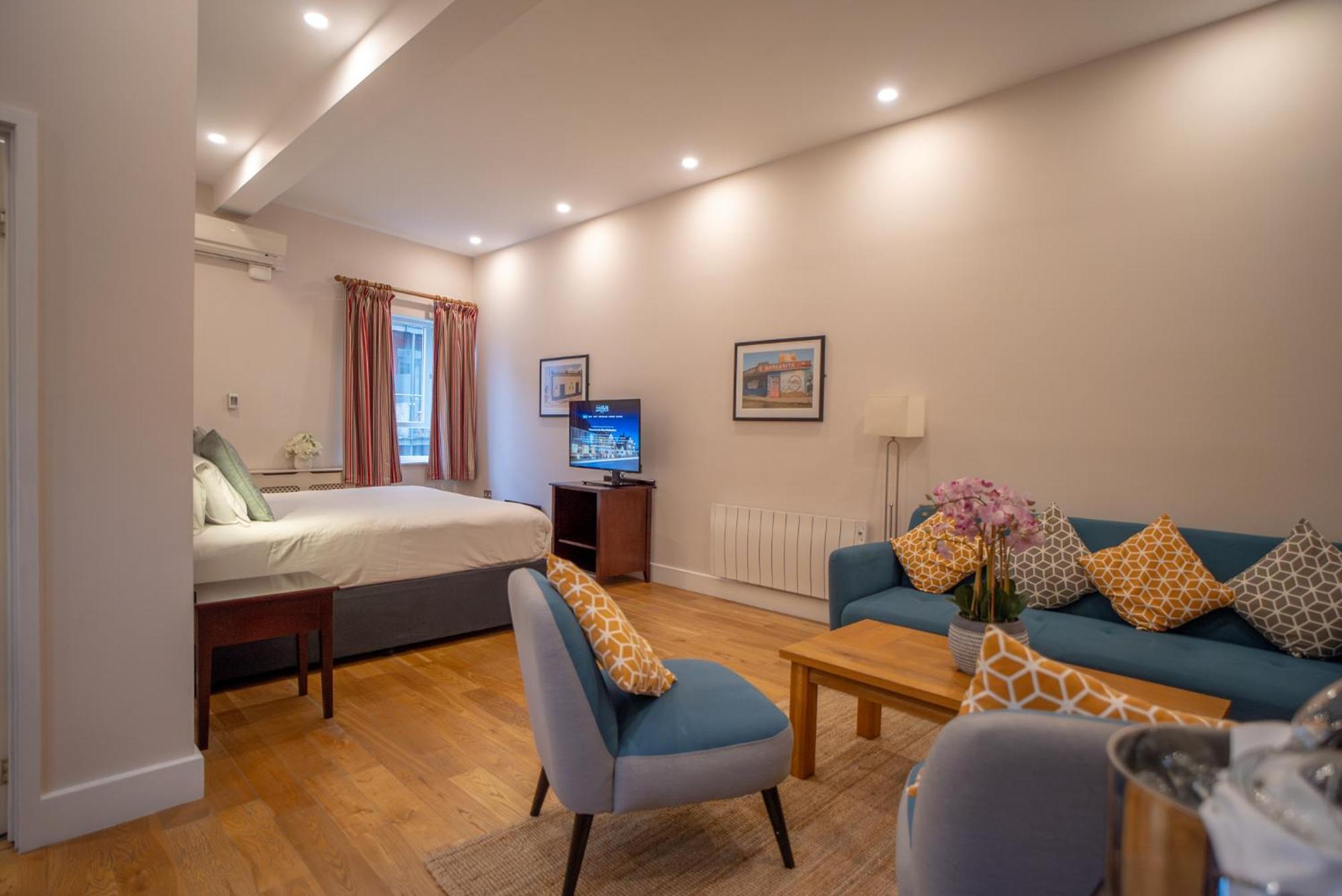 County Hotel Chelmsford Eksteriør bilde